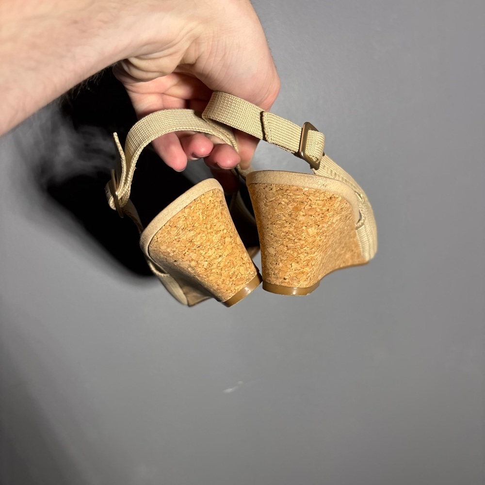 Vivaia Tamia Almond Toe Slingback Wedge Sandals Size EU 40 - Picture 3 of 8